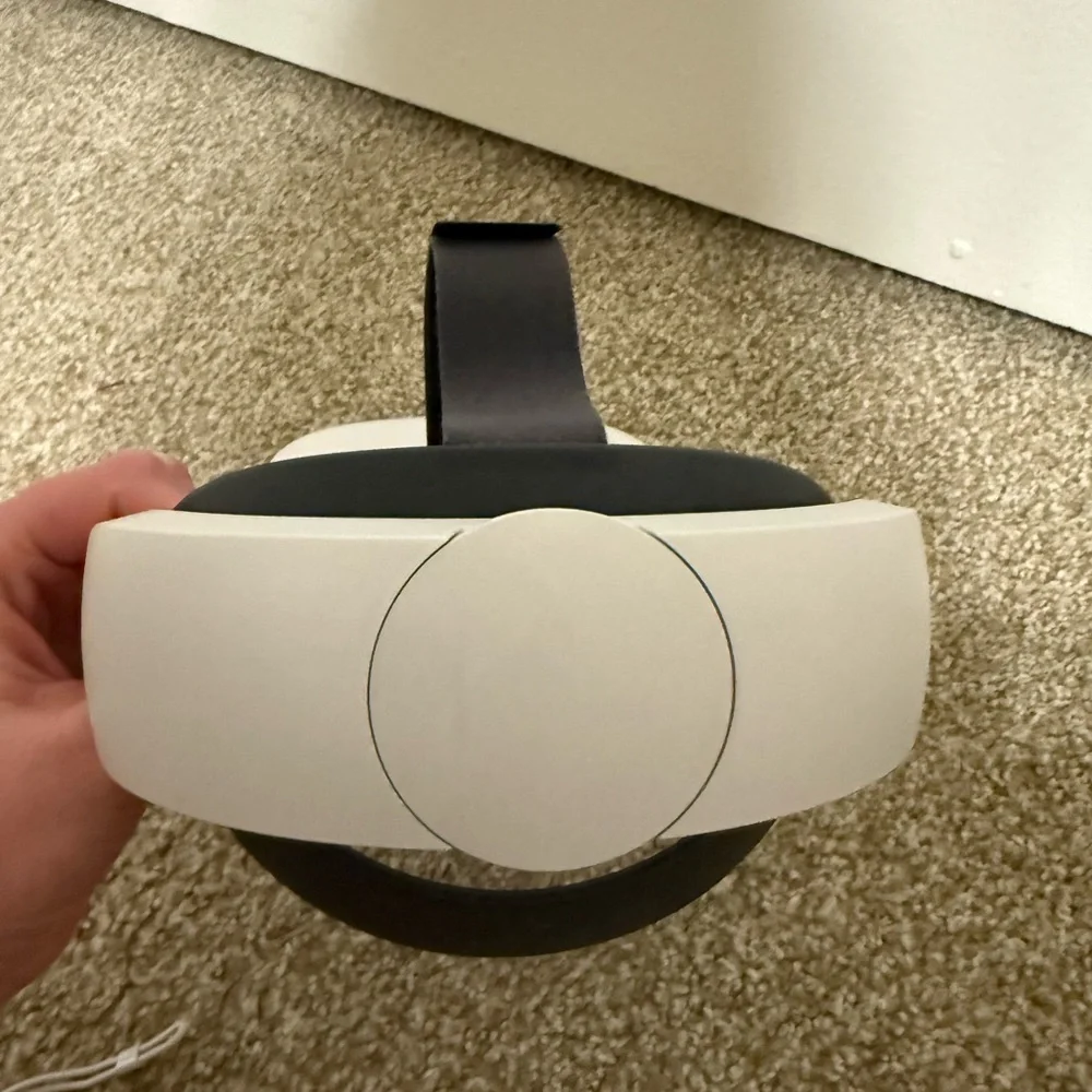Meta Quest 2 VR Headset
